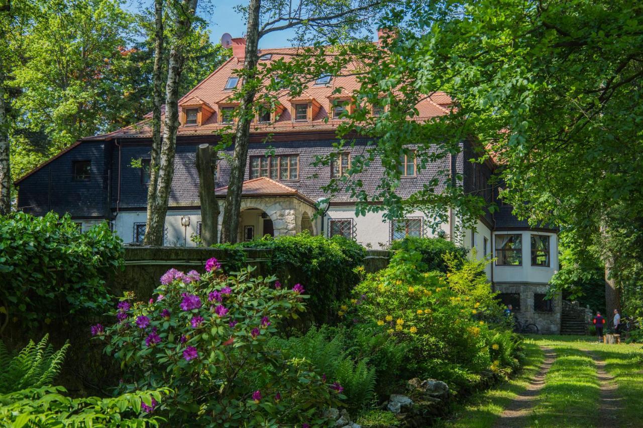 Dworek Saraswati Bed & Breakfast Świeradów-Zdrój Exterior foto